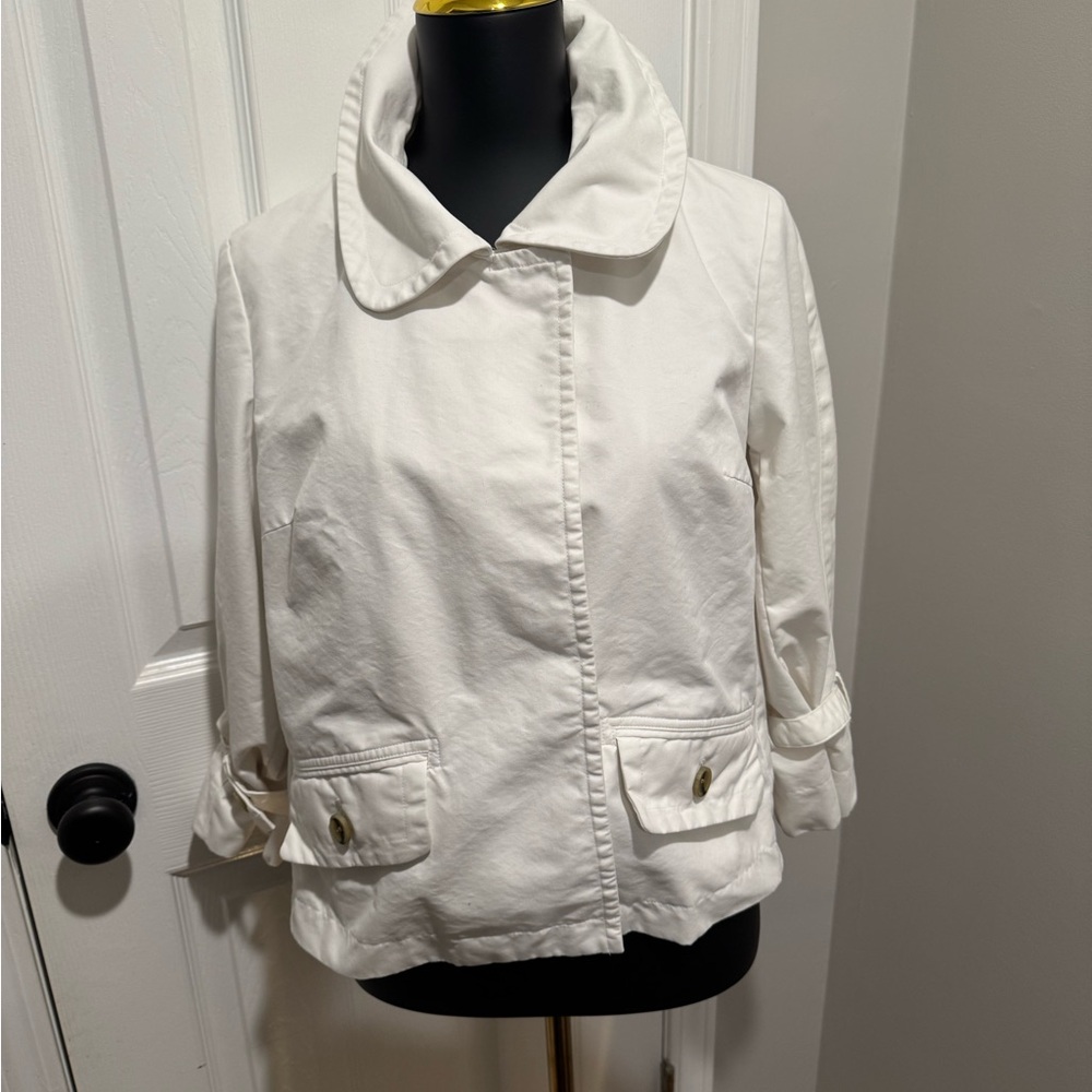 Banana Republic White Trench Coat with Wide Collar and Tie Detail in Sleeves